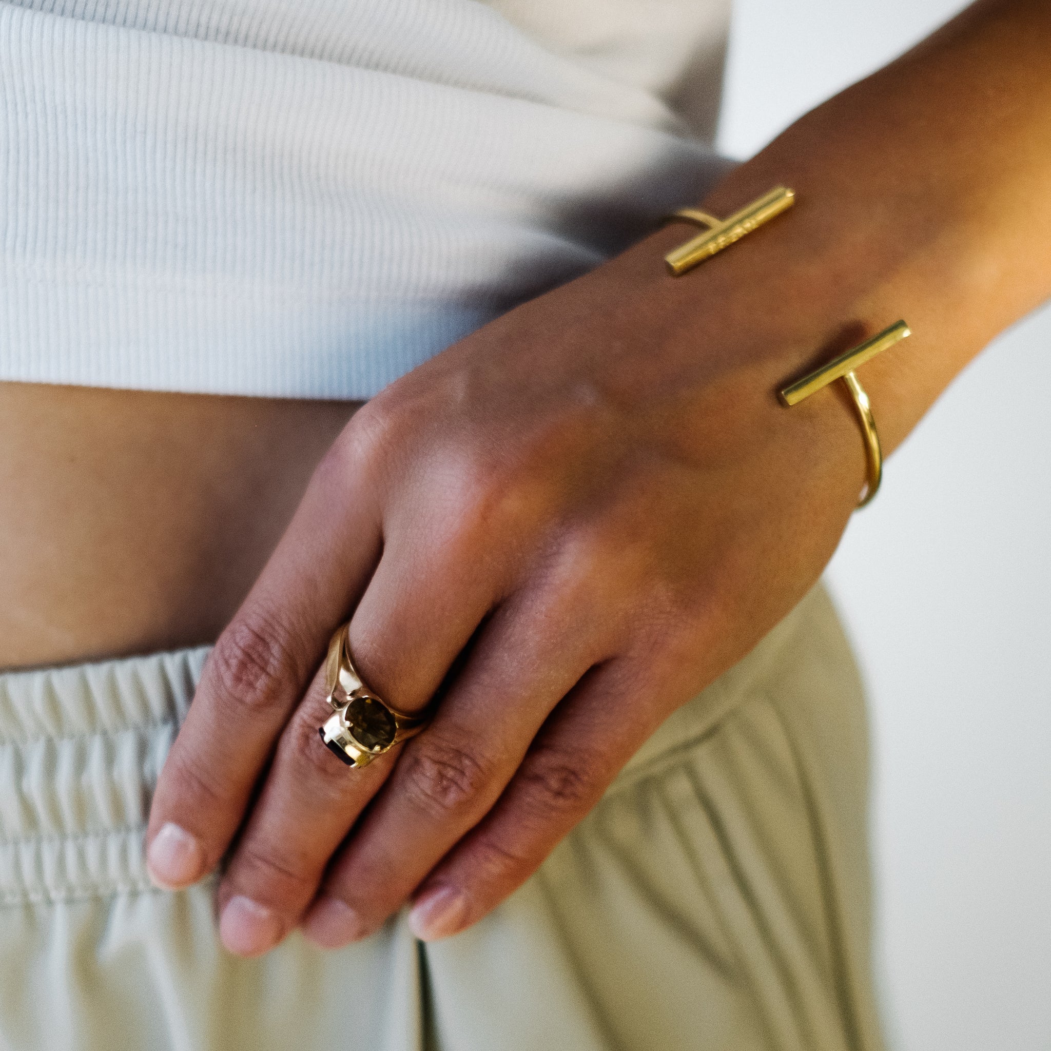 THE BESPOKE Spinning Stone Ring - MEDIUM