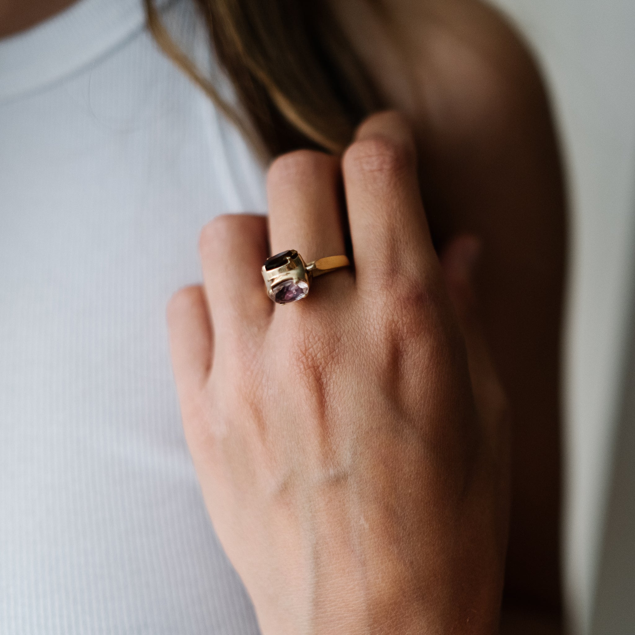 THE BESPOKE Spinning Stone Ring - MEDIUM
