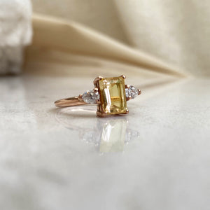 The Margot Ring - 18 stone options