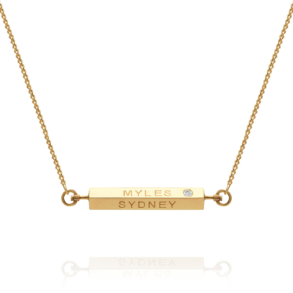 Taylor nameplate necklace outlet